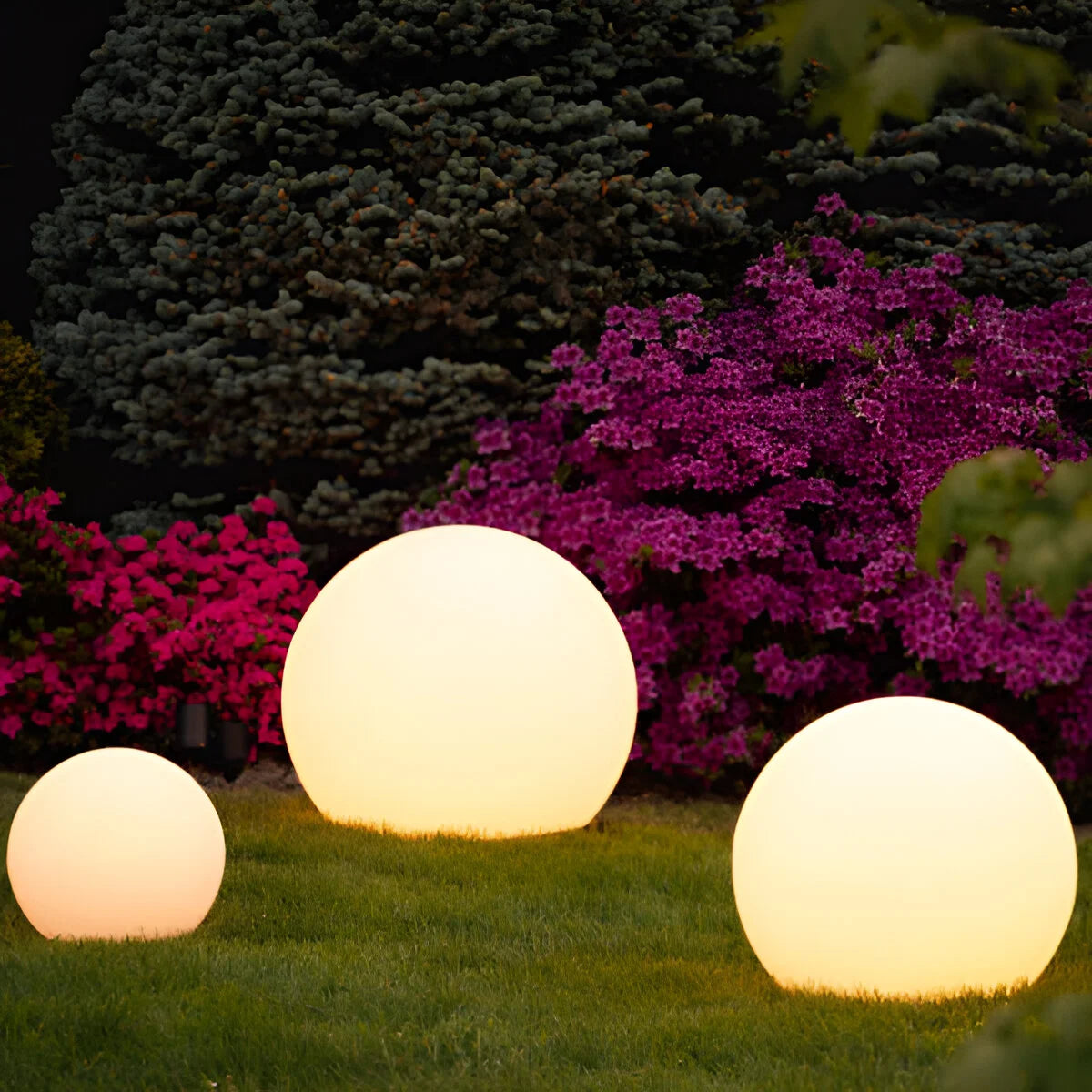 Garden Light | Color-Changing LED | Weatherproof Solar Lights Outdoor for Garden and Patio 3