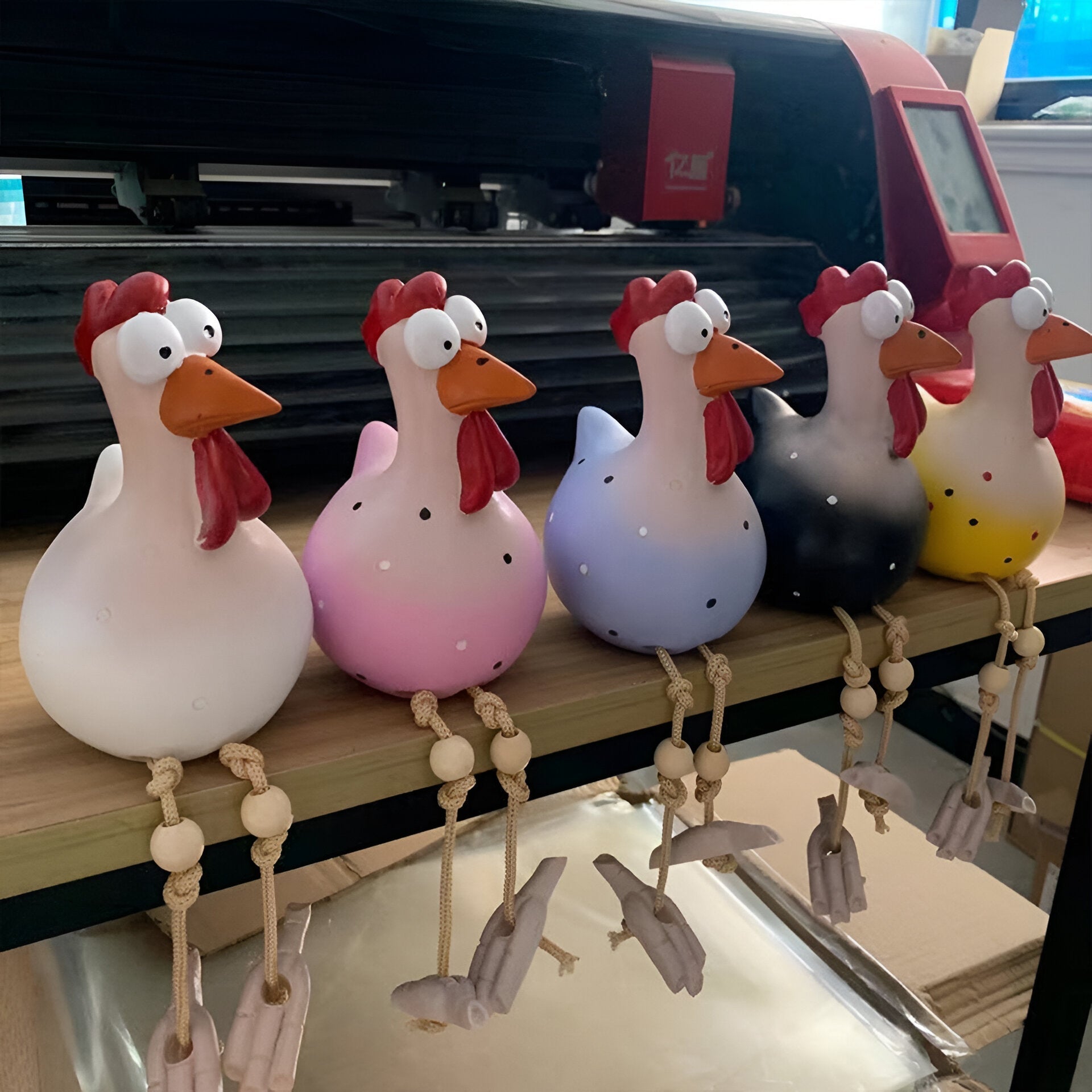 Garden Statue | Weatherproof Resin | Playful Big-eyed Chicken Garden Ornaments - 7
