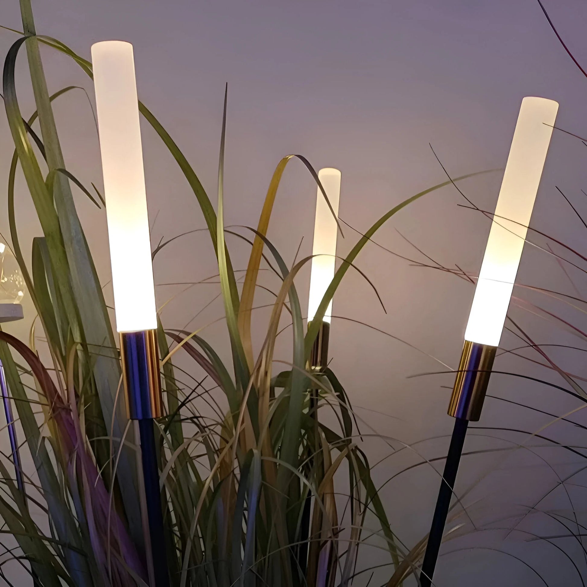 Outdoor Garden Light | Solar-Powered Metal and Acrylic | Modern Solar Lights Outdoor for Pathways and Balconies 3